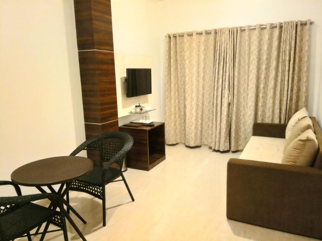 Royal Orbit Panchgani Exterior foto